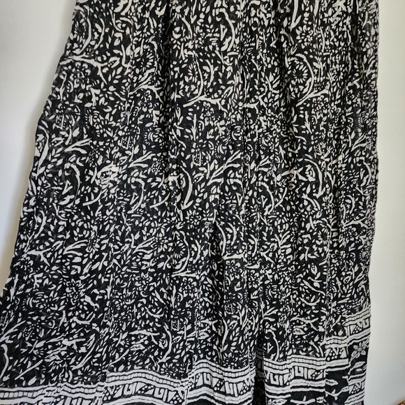 Vintage black white print midi broom skirt with bells - Picture 4 of 9